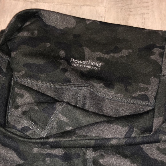 Fabletics Camo Leggings - Picture 4 of 5